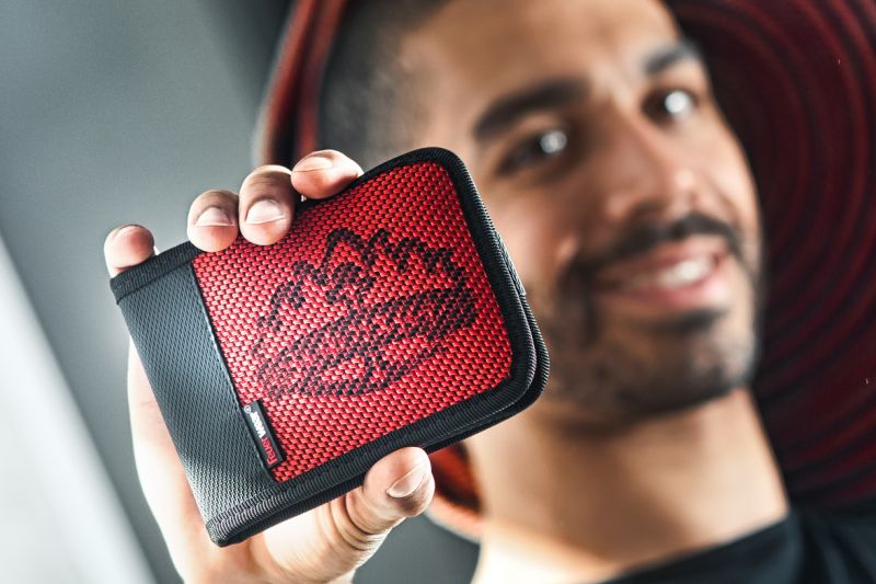 Wallet Fred in red Wallet Fred in red