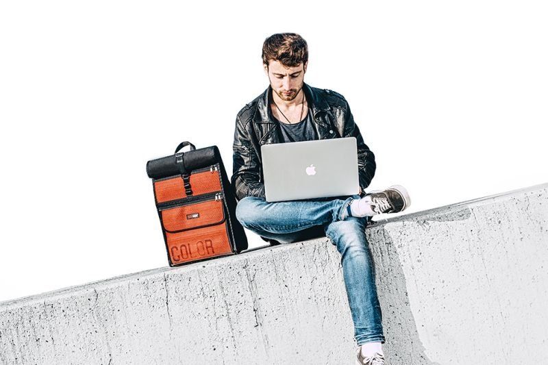 Backpack Eddie comes with a thickly padded Fleece Laptop-Compartment Backpack Eddie comes with a thickly padded Fleece Laptop-Compartment